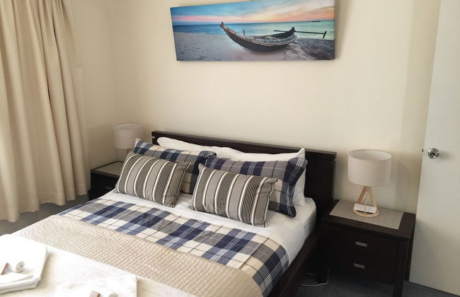 Applecross Village Apartment - Photo 5