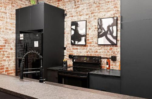 Unique Black Home in the Heart of Shelby Park - Foto 24