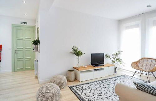 Bonito acogedor apartamento en centro de Pamplona - Photo 7