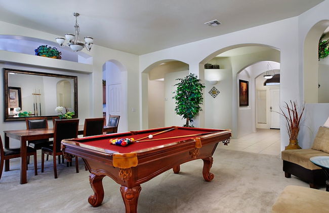 Near Great Shopping & Dining! Pool Table & Games! - Foto 19