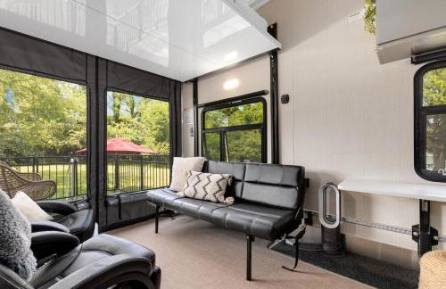 Waterfront Getaway, Dock Your Boat & Play! - Foto 15