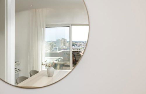 Top-Floor 2BR, Sea and city Views & Jacuzzi - Foto 13