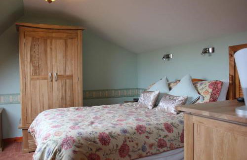 Shiantview Cottage - Photo 16