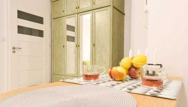 ShortStayPoland Srebrna - B36 - Foto 5, Servicio de comidas en la habitación