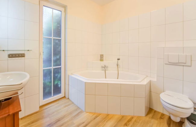 Vacation Home in Bastorf With Garden - Foto 26