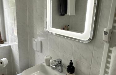 Stadtrandtraum Flughafen Porsche Messe Leipzig - Foto 44