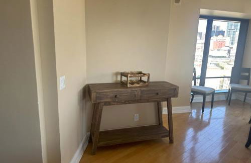 Luxurious and Spacious 2-Bedroom Condo Unit Downtown San Diego in the Heart of the Gaslamp Quarter - 30-Day Min recommended - 14-Day Min acceptable - Foto 75
