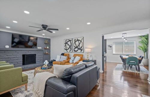 Luxury 5BR Cincinnati, Sleeps 12, Crib, Home Gym, Fenced Backyard - Foto 1