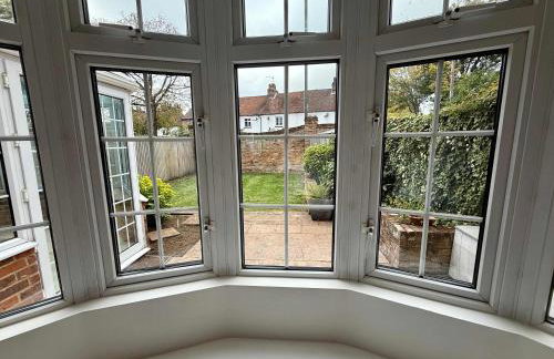 Refined Cottage Living Near Ascot & Windsor - Foto 46