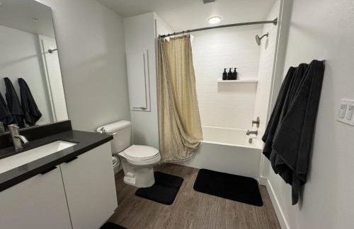 New Oasis Near Disneyland Pool Gym Free Parking - Foto 56