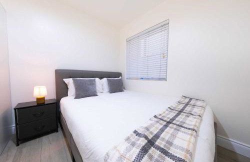 Modern Luxe Ensuite by USC Shared Living - Photo 3