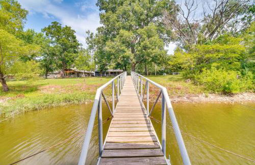 On-Site Lake Access Pet-Friendly Vinita Home - Foto 30