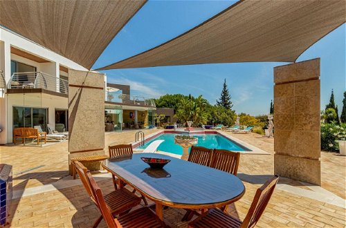 Photo 17 - Villa de 4 habitaciones en Lagoa con piscina privada y vistas al mar, 350 m², 4 bedrooms