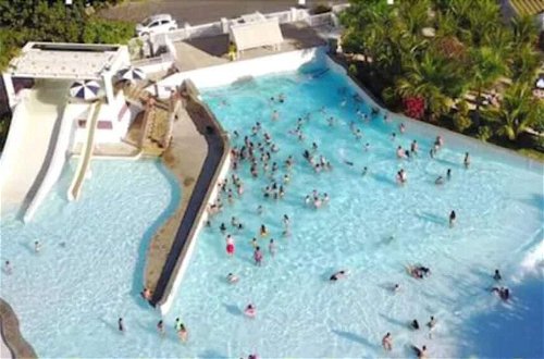 Photo 2 - L'acqua Diroma - Suítes confortáveis - Resort com Piscinas 24 horas - Piscina de ondas
