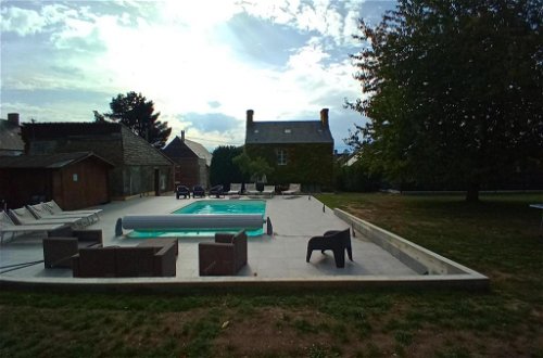 Photo 40 - Maison en Dragey-Ronthon avec piscine privée et vue sur la piscine