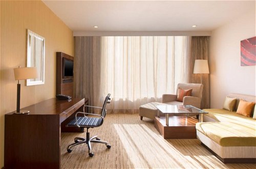 Photo 16 - Four Points By Sheraton Hotel and Serviced Apartments