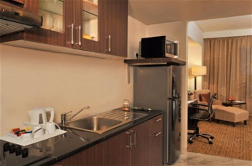 Photo 23 - Four Points By Sheraton Hotel and Serviced Apartments