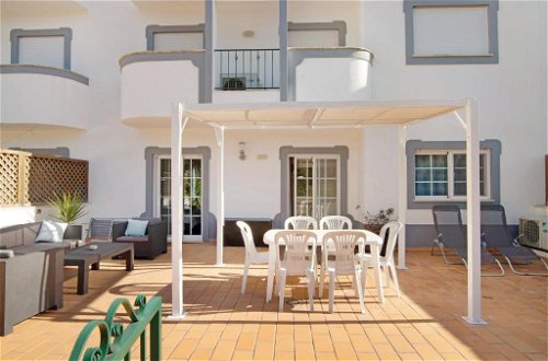 Photo 19 - Apartment in Loulé with swimming pool and garden view