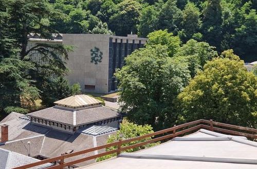 Foto 16 - Appartamento a Bagnères-de-Luchon con terrazza e vista sulle montagne