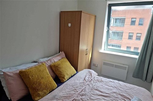Photo 7 - Beautiful 2-bed Apartment in Manchester Centre