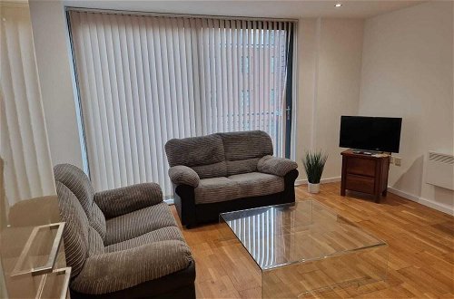 Photo 9 - Beautiful 2-bed Apartment in Manchester Centre