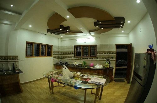 Photo 9 - Thodupuzha 4-bhk Luxury Home awy From Home