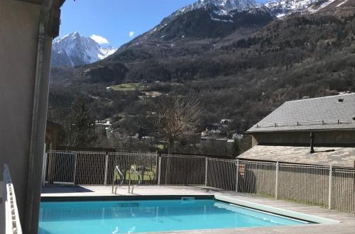 Foto 32 - Appartamento a Luz-Saint-Sauveur con piscina privata e vista giardino
