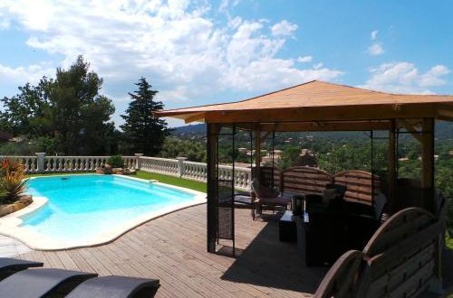Foto 22 - Apartamento en Garéoult con piscina y vistas al jardín