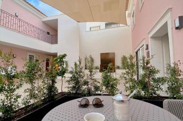 Photo 88 - Aparthotel in Faro with garden and garden view