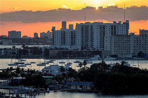 Foto 5 - Mare Azur Miami Luxury Apartments by Grand Bay