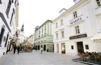 Photo 2 - Luxury apartments in the historical building in the heart of Old Town