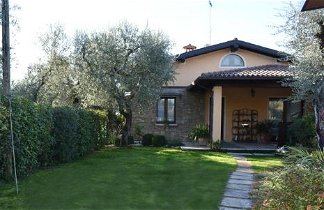 Foto 1 - Casa a Manerba del Garda con giardino e vista giardino