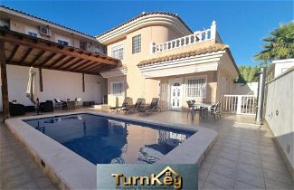 Foto 1 - Villa a Torrevieja con piscina privata e giardino