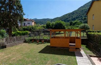 Photo 3 - Apartment in Iseo with garden and garden view