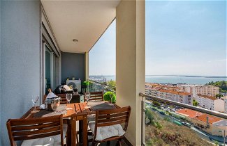 Foto 1 - Apartamento em Setubal com jardim e vistas do mar