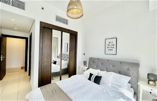 Photo 1 - Gorgeous 3 Bedrooms With Balcony in the Marina