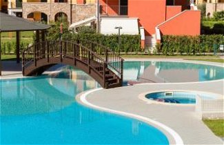 Foto 1 - Apartamento en Sirmione con piscina