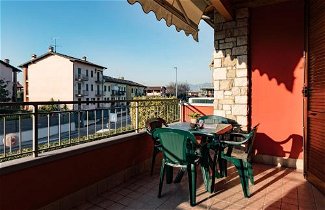 Photo 1 - Apartment in Desenzano del Garda with swimming pool