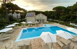 Foto 1 - Apartamento en Jesolo con piscina privada y vistas al jardín