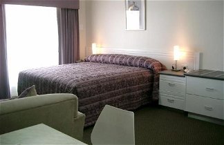 Photo 1 - McLaren Vale Motel & Apartments
