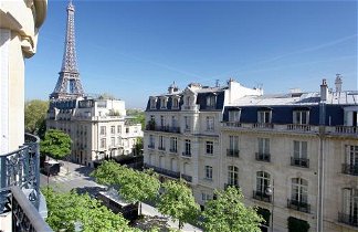 Foto 1 - Apartamento en París con terraza y vistas a monumento