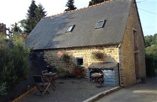 Photo 1 - Maison en Val-Couesnon avec terrasse