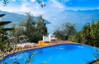 Foto 3 - Villa a Sale Marasino con piscina privata e vista lago