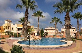 Foto 1 - Appartamento a Torrevieja con piscina privata e vista giardino