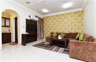 Photo 2 - OYO 426 Royal Al Khaleej Furnished Apartments